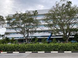Kingsmen Creative Centre (D16), Warehouse #496028981